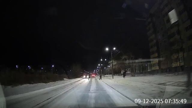 На проспекте Победы школьники создали аварийную ситуацию смотреть онлайн