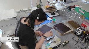 Волгоградский художник-реставратор продлил жизнь Апостолу 17 века