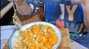 Готовлю фирменный салат по рецепту сестрёнки!!!