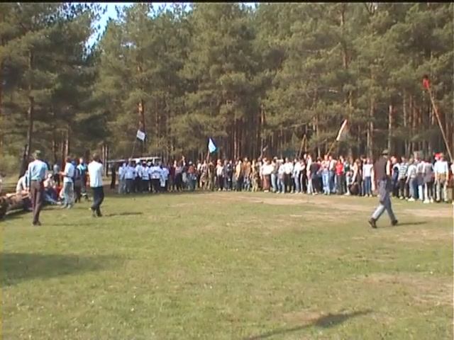 Майский Слет ЭСТА МИФИ 2002 Открытие Слета и Команда Порешина (отрывок)