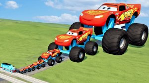 Маквин монстертрак против паровозика Томаса!