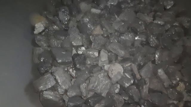 Котел Zota Стаханов пробую Бейский уголь. Какая зольность. Сколько прогорит. смотреть онлайн