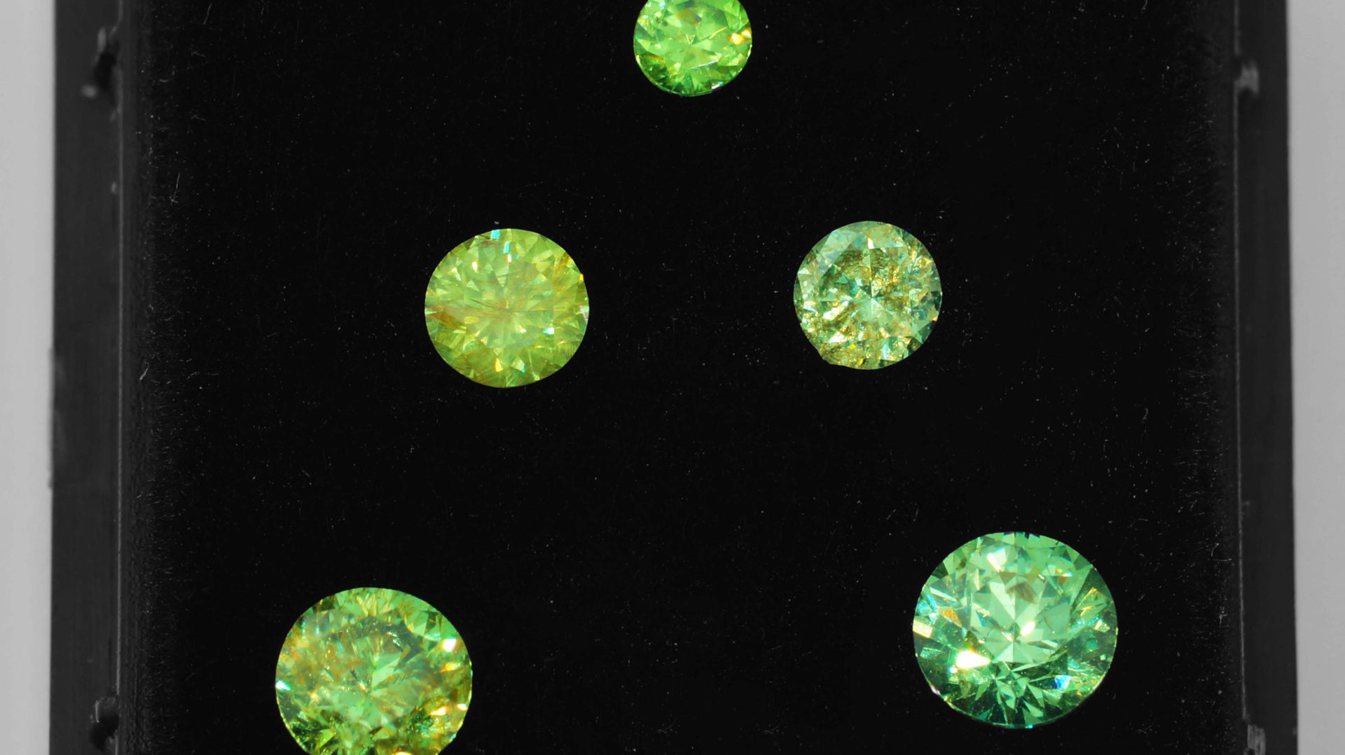 Демантоид Гранат Комплект 1.45 карат