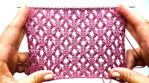 Симпатичный ажурный узор спицами для вязания топа, джемпера