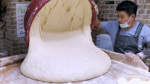 Monster Sea Snail & Red Cornetfish – Fresh Vietnamese Seafood Like You’ve Never