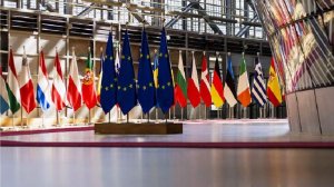 Мирошник заявил о попытках Киева и ЕС запутать урегулирование фейками