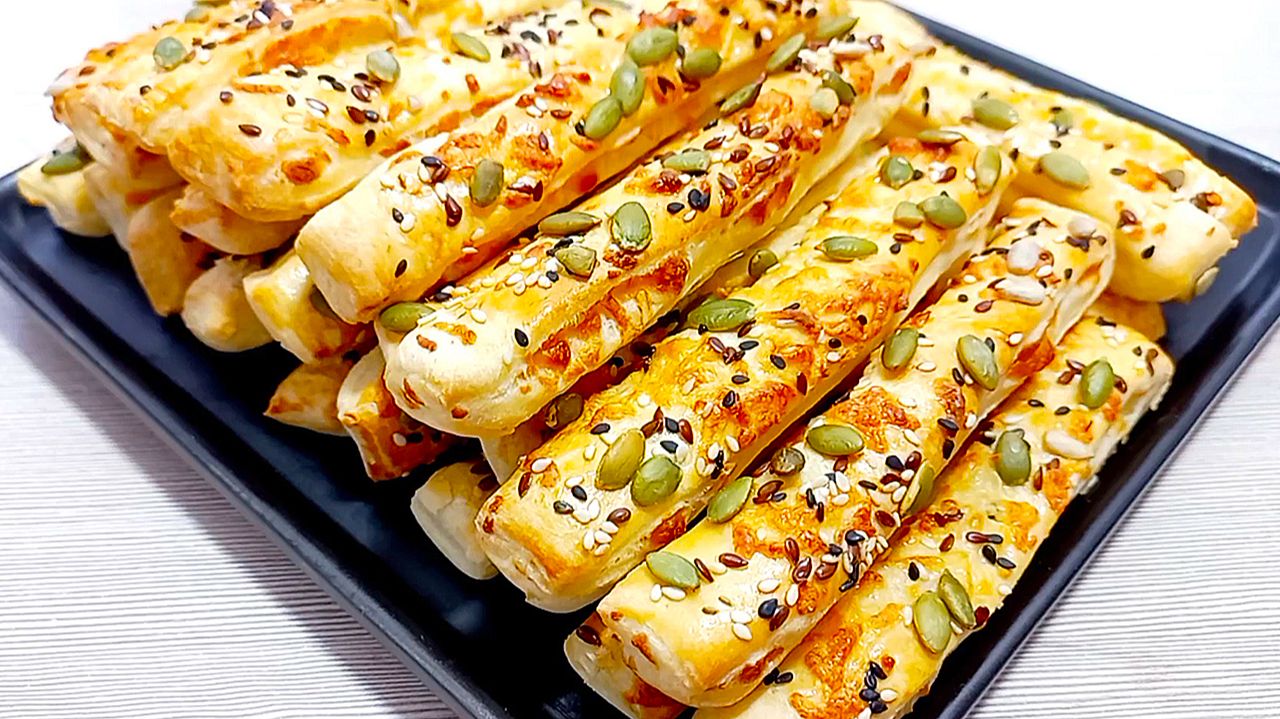 Без масла и жарки! Вкусная закуска БЫСТРО! Попробуйте этот рецепт из слоеного теста! смотреть онлайн