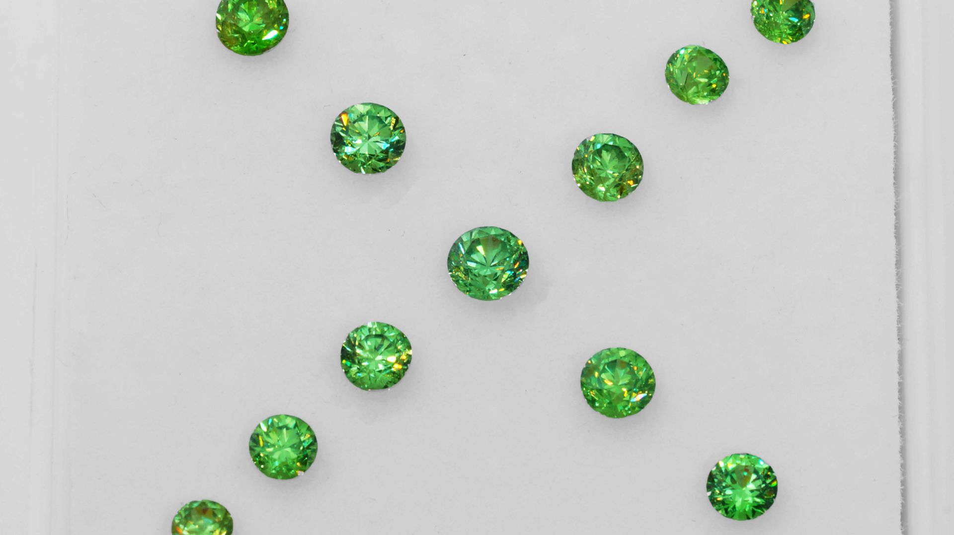 Демантоид Гранат Комплект 3.21 карат