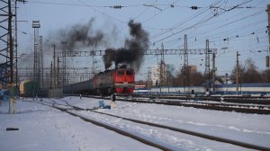 Тепловоз 2ТЭ10М-2618. Отправление с чёрными "медведями".