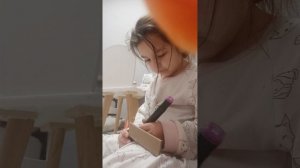 игрушки своими руками сделай))