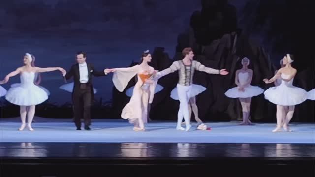 Отзвуки театра /  Балет