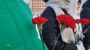 9 декабря колпашевцы возложили цветы в память о Героях Отечества