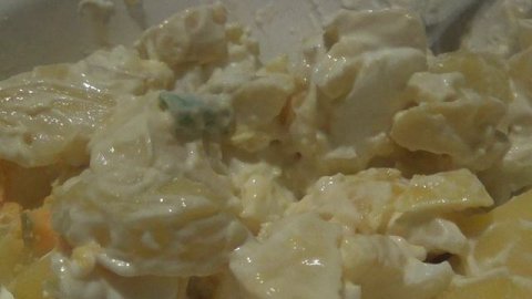 МУКБАНГ овощной салатик ПОДПИШИСЬ