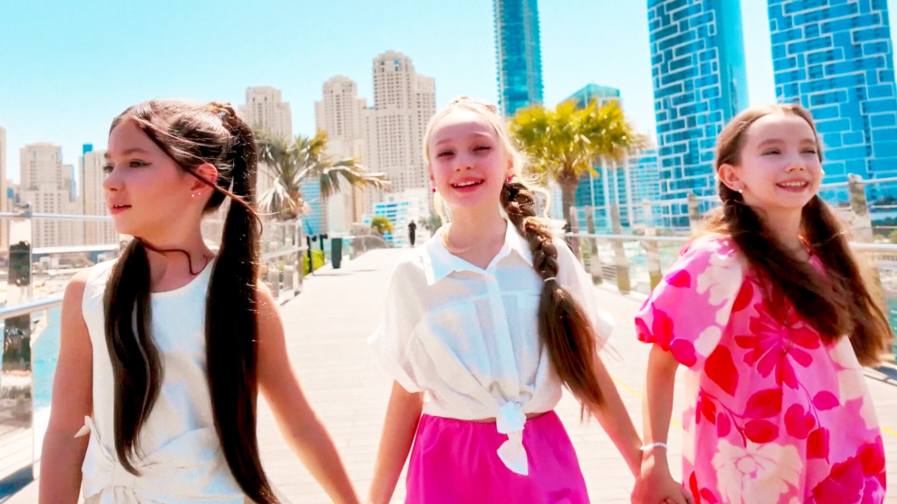 Bez Igrushek - Shiny Little Thingies Party Dance HiT Remix