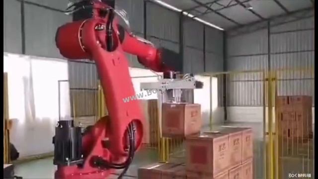 87. Могучий робот паллетирует картонные коробки