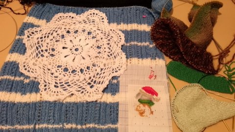 Вязовлог 2х дней. Что вязала, вышивать. Есть готовая работа! Играю. Новости из жизни.