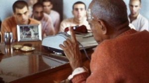 Лекция Шрилы Прабхупады 12.12.1973, Лос-Анжелес. ШБ 1.15.34. Демоны надменны и непокорны.