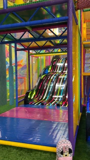 Горка с подсветкой в Joki Joya Европейский Москва