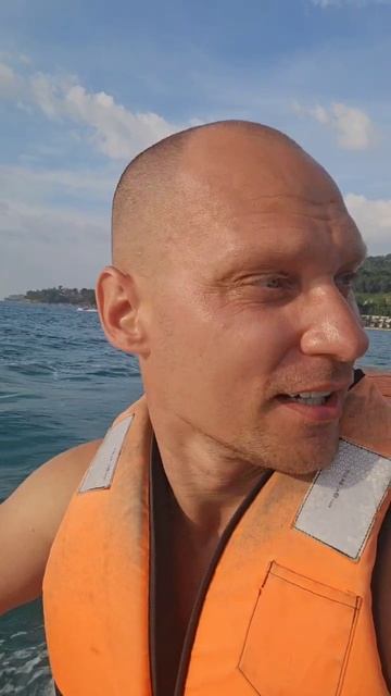 Катаемся с сыном по морю смотреть онлайн