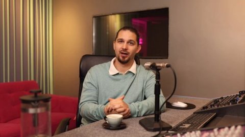 Культурный Дискурс #5 — Брюллофт, Ржевский, Михалков 80, KISS, Limp Bizkit и Лувр