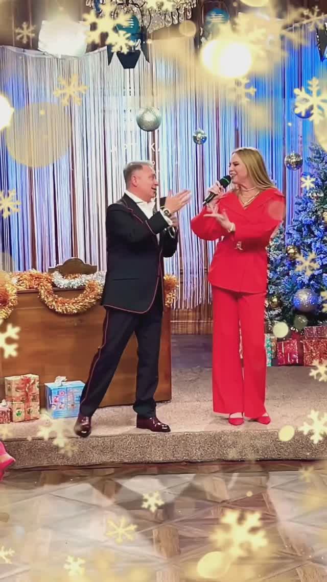 Спели вместе! Снова Белая зима и снежинки за окном! Варвара & Александр Добронравов смотреть онлайн