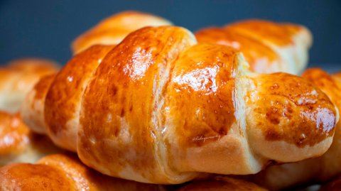 Домашние круассаны с повидлом. Простой и вкусный рецепт!