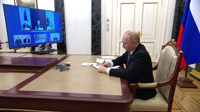 «Какие экзамены?!»: Путин жёстко вступился за детей соотечественников и русский язык в школах