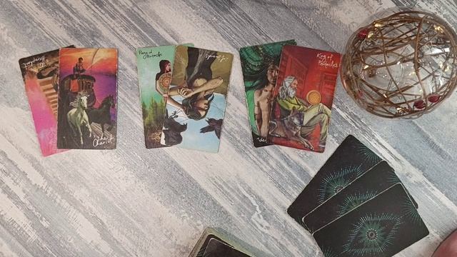 Его мысли о Вас сегодня? Онлайн расклад таро