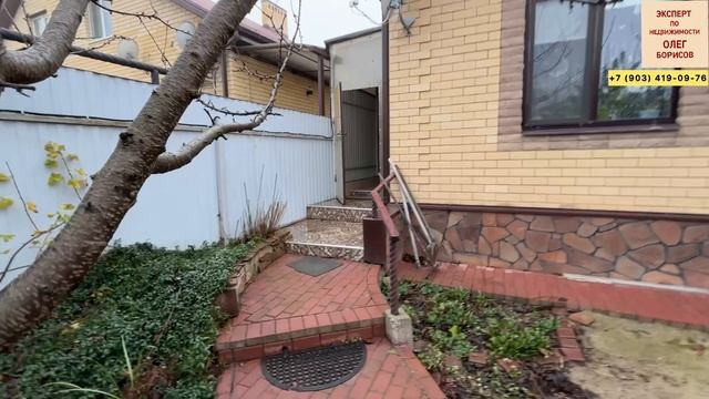 Продается ухоженный коттедж с садом в отличной локации!