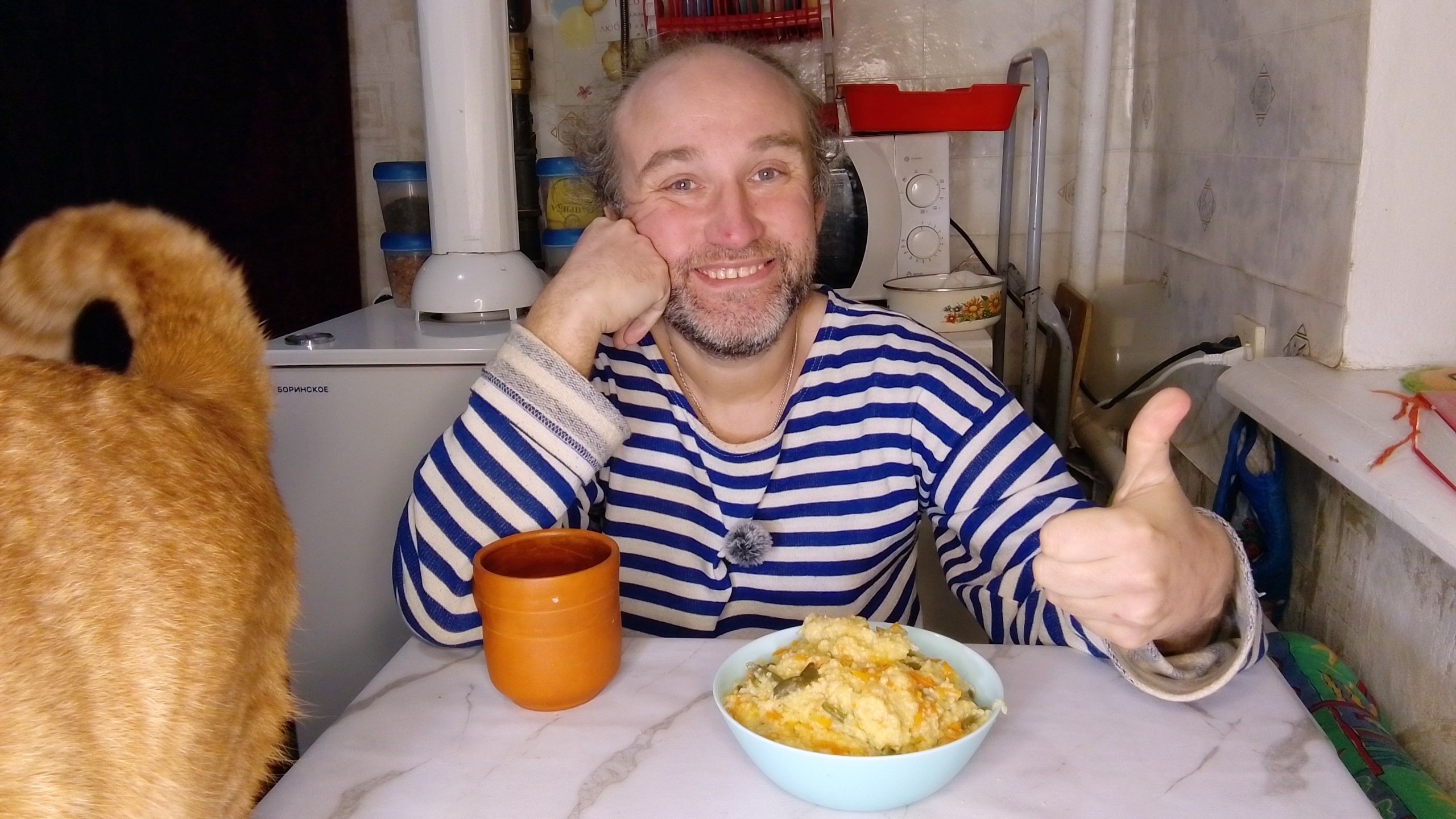 обед с Рыжулей. Долина просит по 100 руб с каждого. мукбанг. обжор. еда на камеру. диета. шизофрения