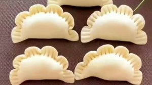 Красивая и простая лепка вареников. Интересный способ лепки вареников.