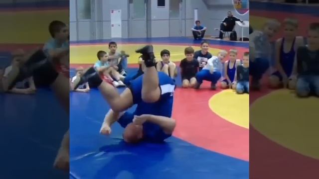 Александр Карелин