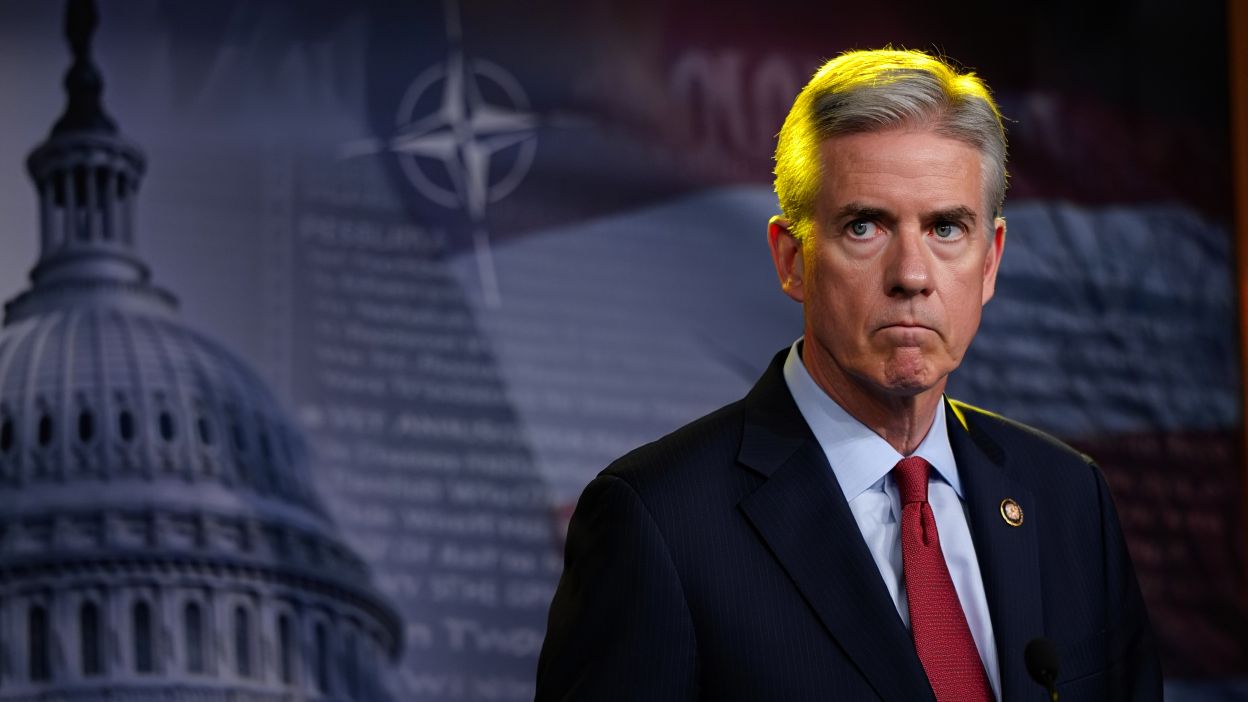 НАТО может рухнуть в любой момент ЕС в бешенстве от слов Трампа Маск «затроллил» Урсулу смотреть онлайн