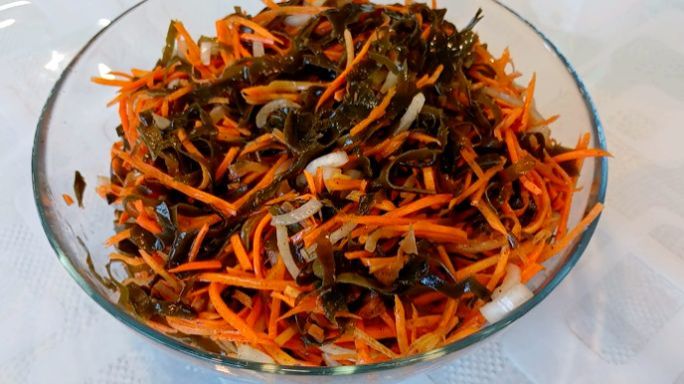 Салат из Морской Капусты .