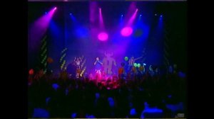 1999-ruki-vverh-chuzgie-gubyi_113958