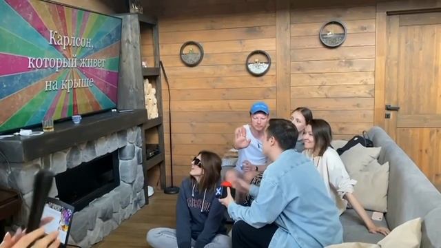 Развлекательная программа "Наши нулевые"