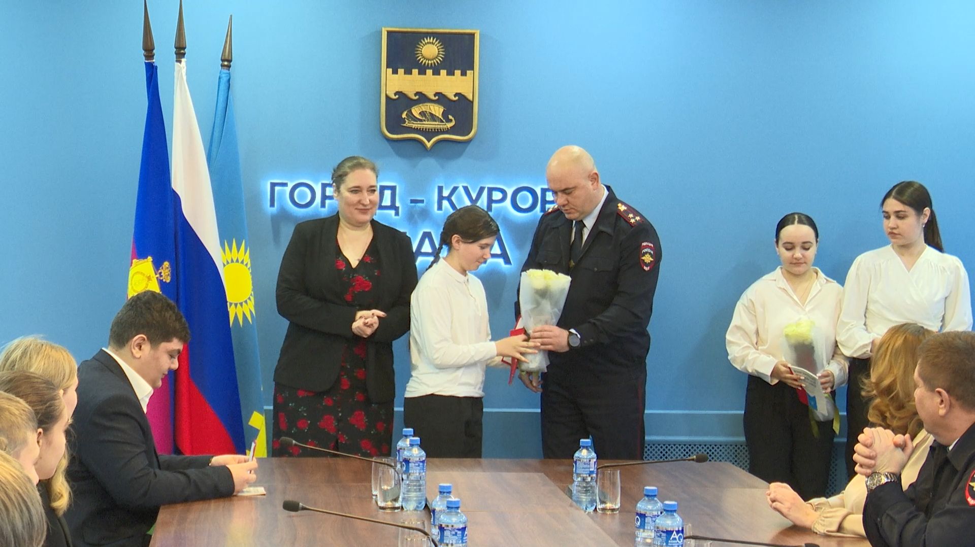 Анапские школьники получили главный документ гражданина страны