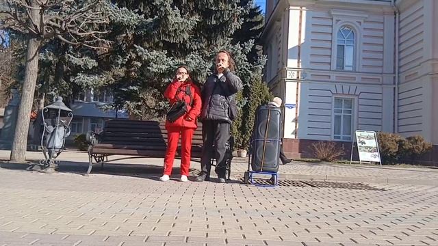 Семейный дуэт. петр,софия. миллион алых роз.(cover)