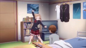 Малолетняя школьница-идиотка не дала поспать пацанчику) "Чудачества любви не помеха!"