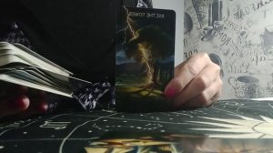 Стоит ли резко менять свой имидж? Расклад Таро