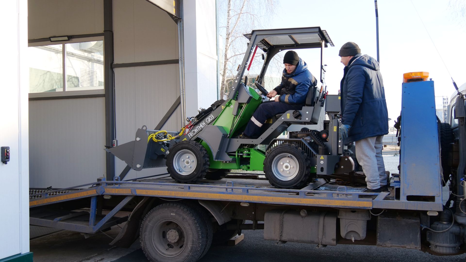 Отгрузка спецтехники FRONТMEN в Оренбург смотреть онлайн