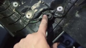 Быстросъёмная декоративная  крышка двигателя  на Ssangyong Kyron версия 2 (надежная)