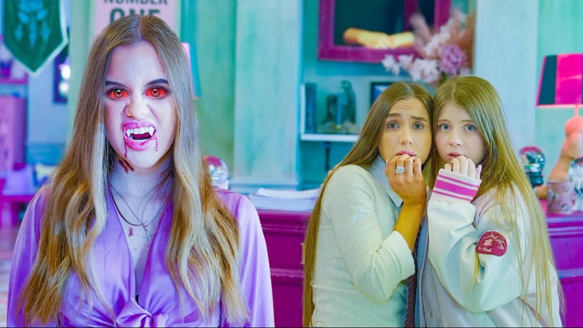 МОЯ ПОДРУГА ВАМПИР - МНЕ СТРАШНО С НЕЙ ДРУЖИТЬ!😱🤫