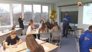 В Серпухове для студентов и школьников провели православную игру "Что где когда"