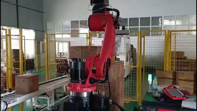 91. Коробки на паллету с конвейера роботом - бережем спину