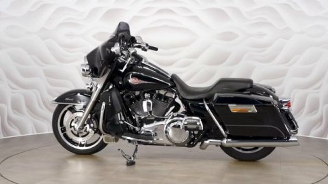 Harley-Davidson Electra Glide vin 5HD1FF4E0AB613597