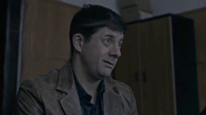 Кто-то без ведома хозяина квартиры меняет бытовую технику. Эпизод из фильма.