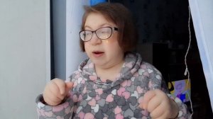 12.12.25г/полдень,вместе кормим птиц.