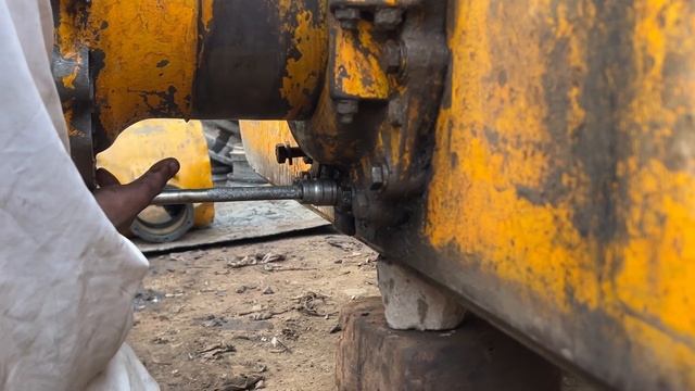 Капитальный ремонт грейдера Komatsu GD605