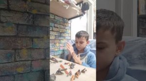 делаем кирки из пластилина